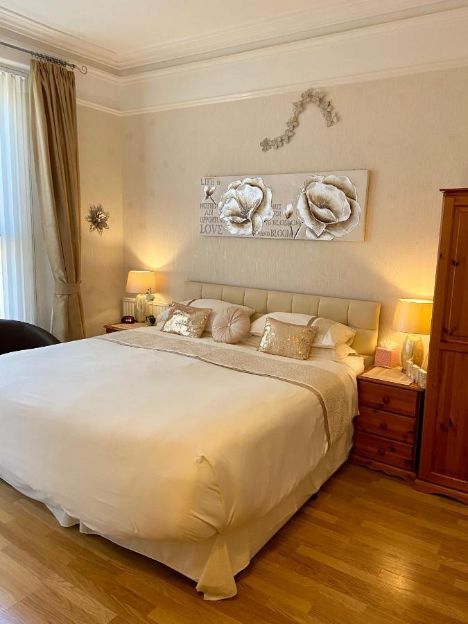 Bed & Breakfast Crowndale - Exclusively For Adults